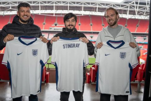 薩頓英超預(yù)測VS嘉賓英格蘭電競明星丹尼爾·黃貂魚