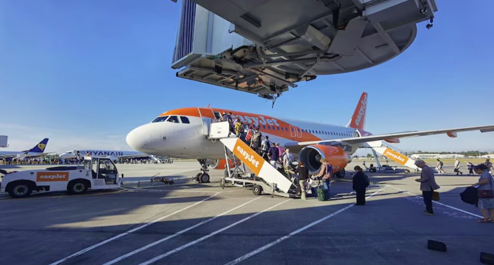 英國一家人被指控將&ldquo;已故&rdquo;祖母推上易捷航空航班，航空公司做出回應(yīng)