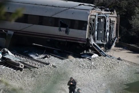 西班牙火車事故一名6歲女孩成為全家唯一幸存者