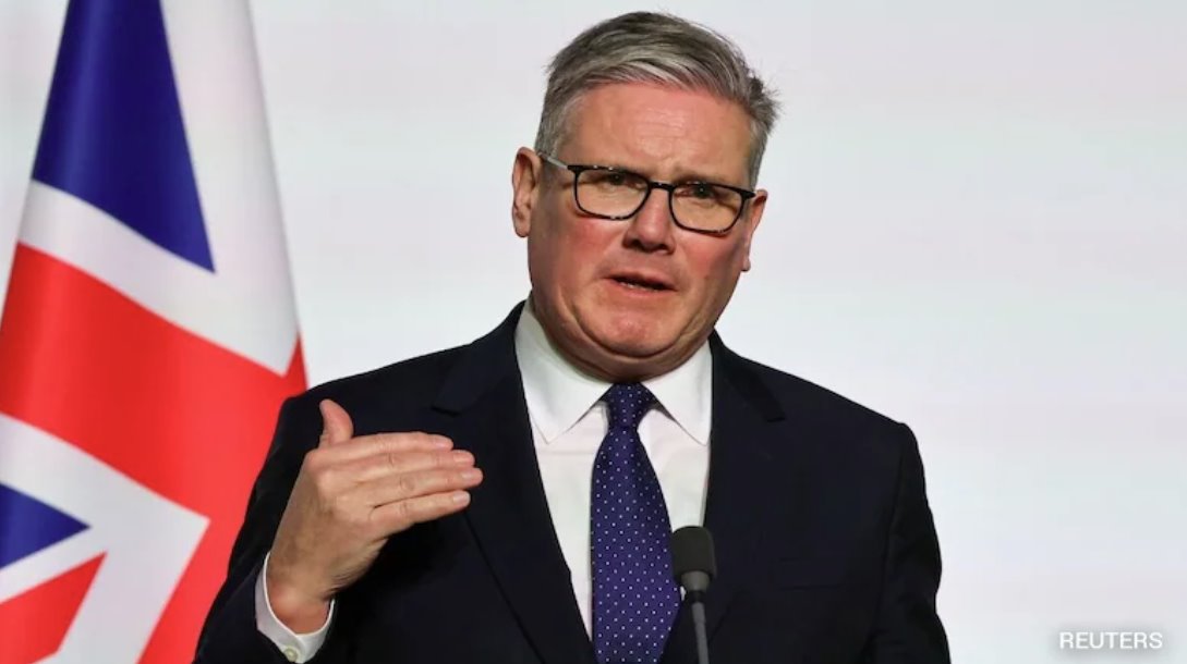 英國首相嘲諷保守黨政策大轉(zhuǎn)彎