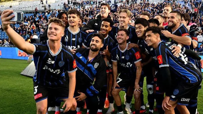 奧克蘭足球俱樂部球員自拍