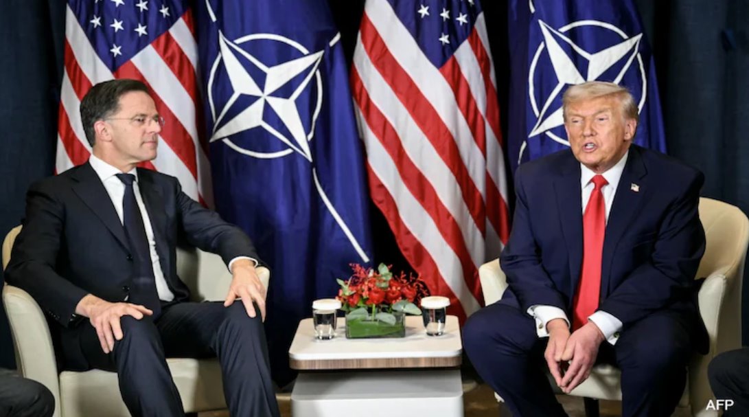 在世界經(jīng)濟(jì)論壇期間，唐納德&middot;特朗普與北約秘書長(zhǎng)馬克&middot;呂特舉行雙邊會(huì)晤。