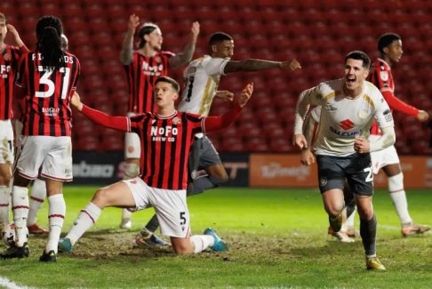 英乙聯(lián)賽沃爾索爾0-2米爾頓凱恩斯