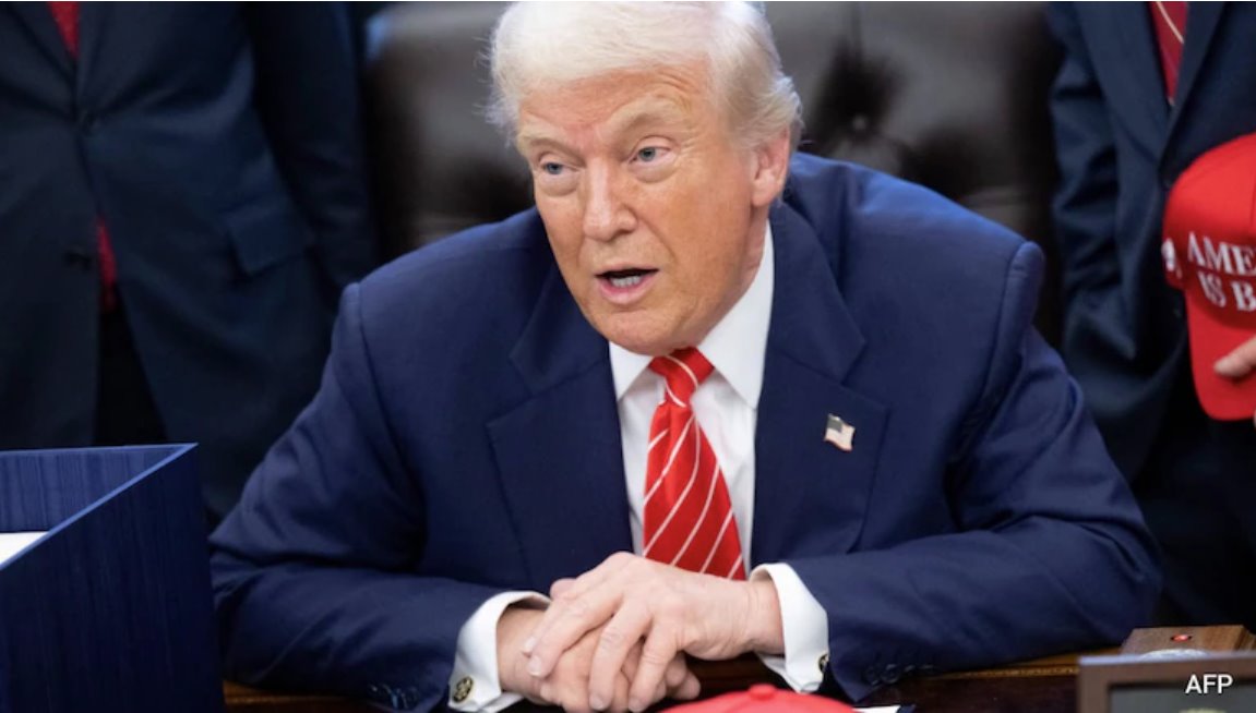 唐納德&middot;特朗普曾試圖以自己的名字命名機(jī)場和火車站